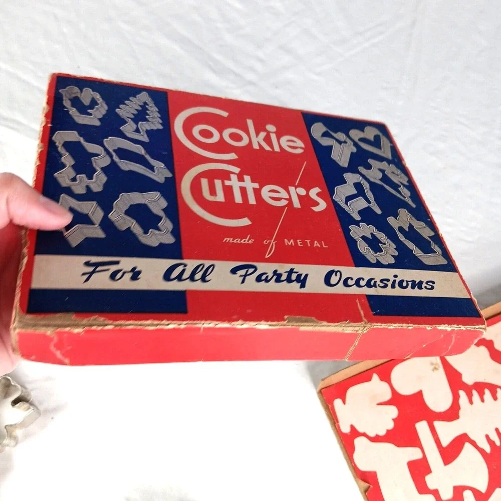 VTG Metal Cookie Cutters Original Box 10 Pc Tin Baking Set Retro Kitchen Decor‎